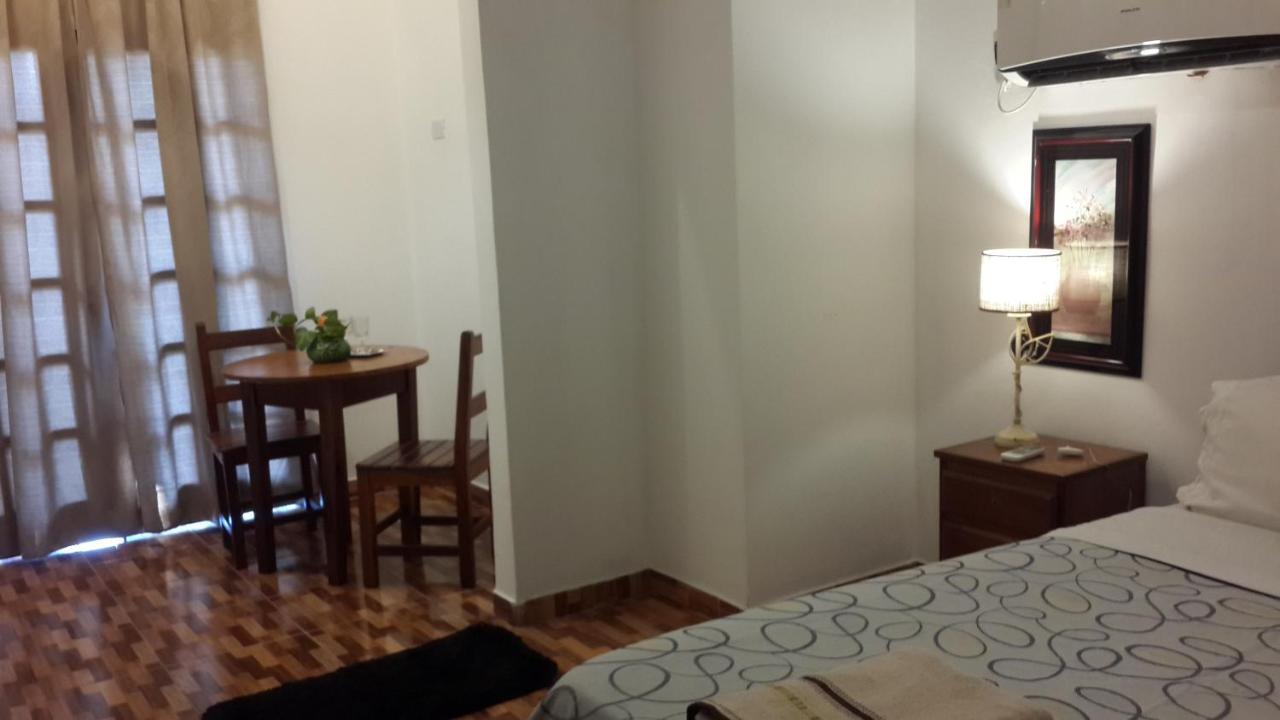 Casa Folks - Bed And Breakfast Puerto Iguazu Exterior photo